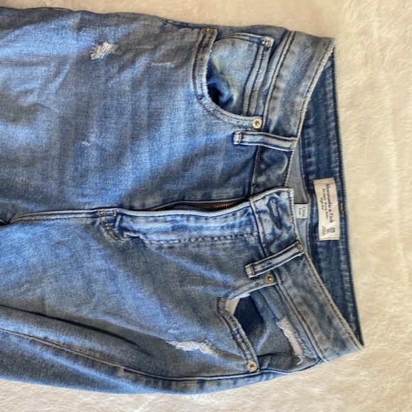 Abercrombie curve love jeans - Picture 2 of 6